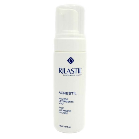 RILASTIL MOUSSE MC ACNESTIL CON ACIDO IALURONICO, PANTENOLO, XILITOLO, CLOREXIDINA DIGLUCONATO,  OLIO PEPTIDE 10, RAME PCA